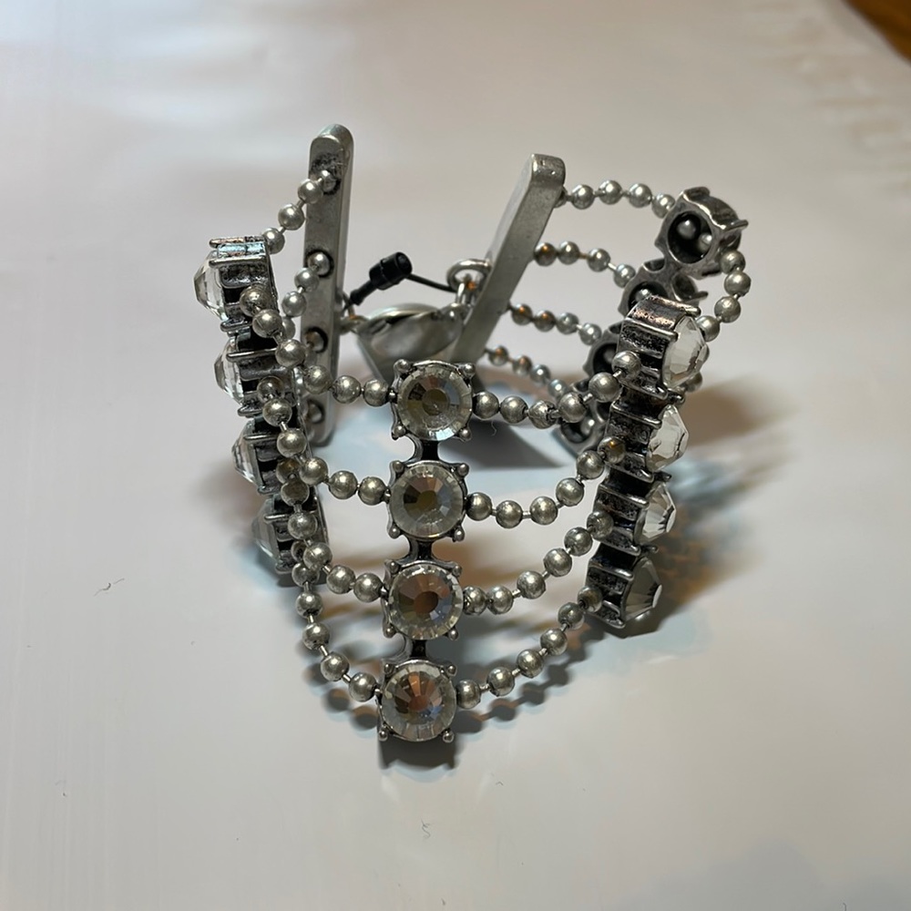 NWT in Chicos Original Packaging Valerie Mag NoSz Silver and Crystal